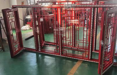 北京自建別墅紅色仿古門窗，帶花格打包「冠墅陽光」