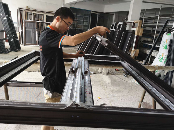 江西仿古門(mén)窗廠家鋁合金仿古門(mén)窗定制.jpg