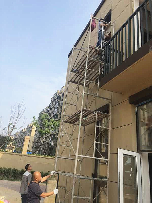 定制安裝70斷橋鋁門窗.jpg