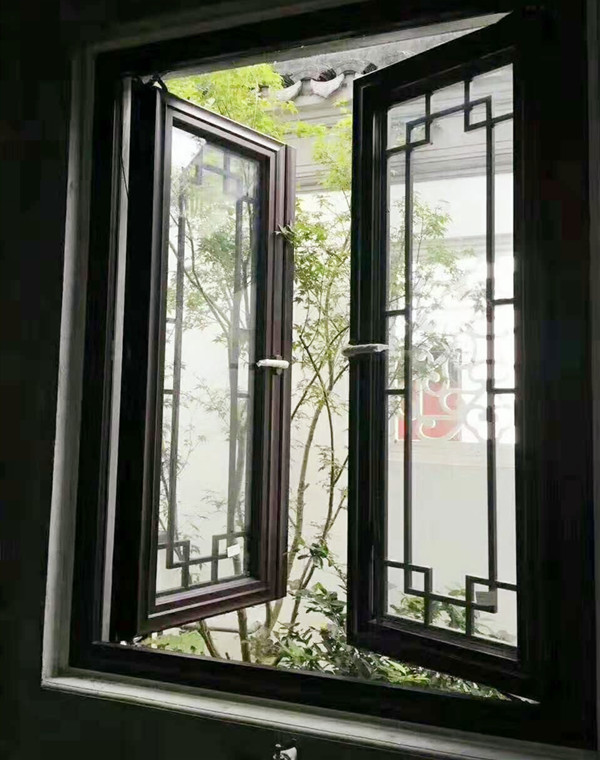 斷橋中式門窗.jpg