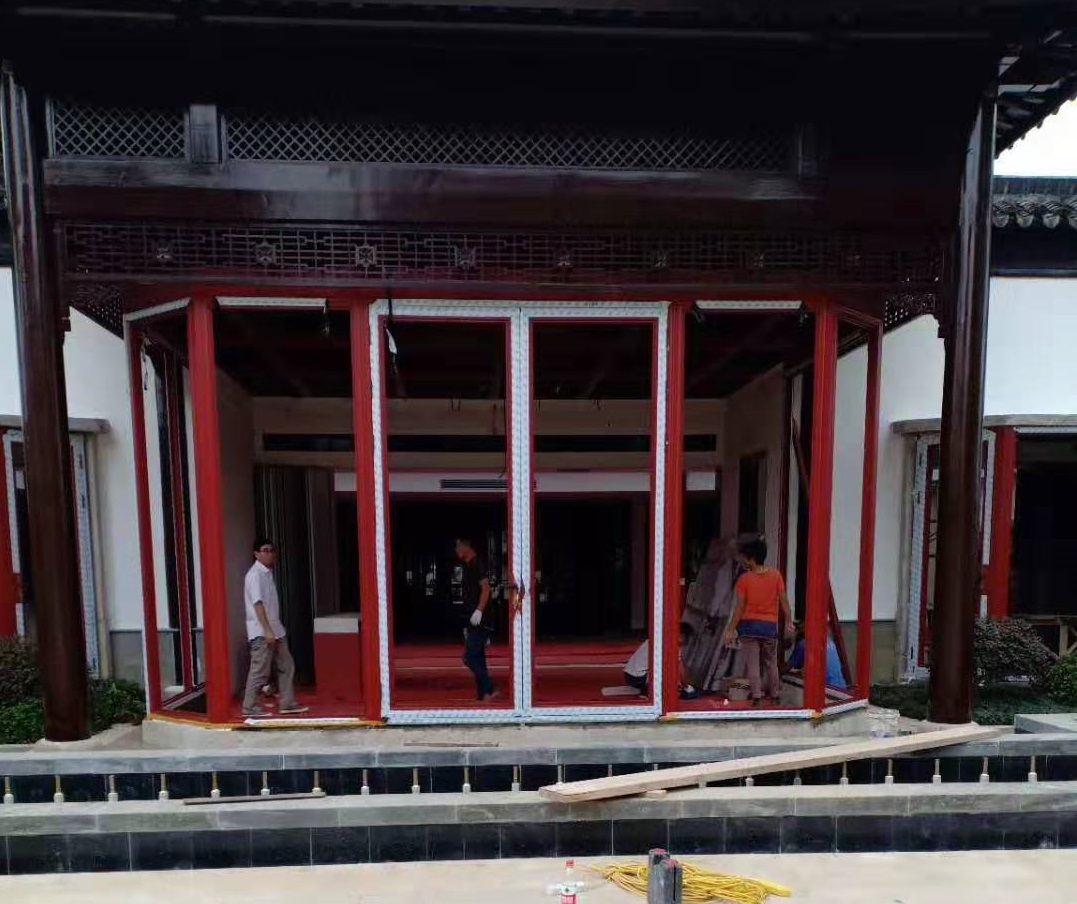 酒店仿古門窗.jpg