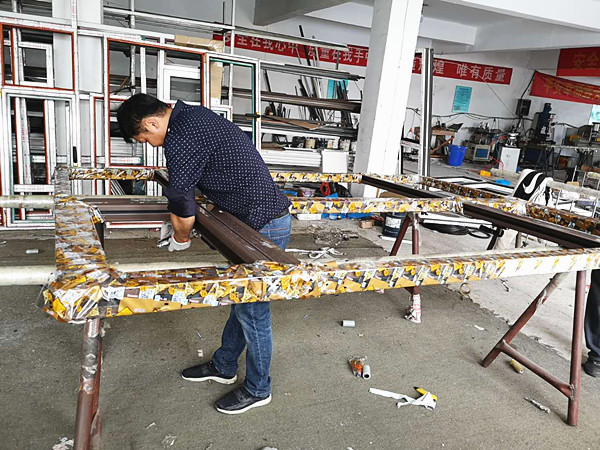 異型斷橋鋁門窗.jpg