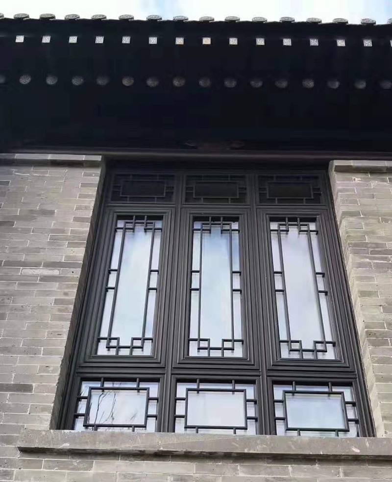 賓館中式仿古門窗.jpg