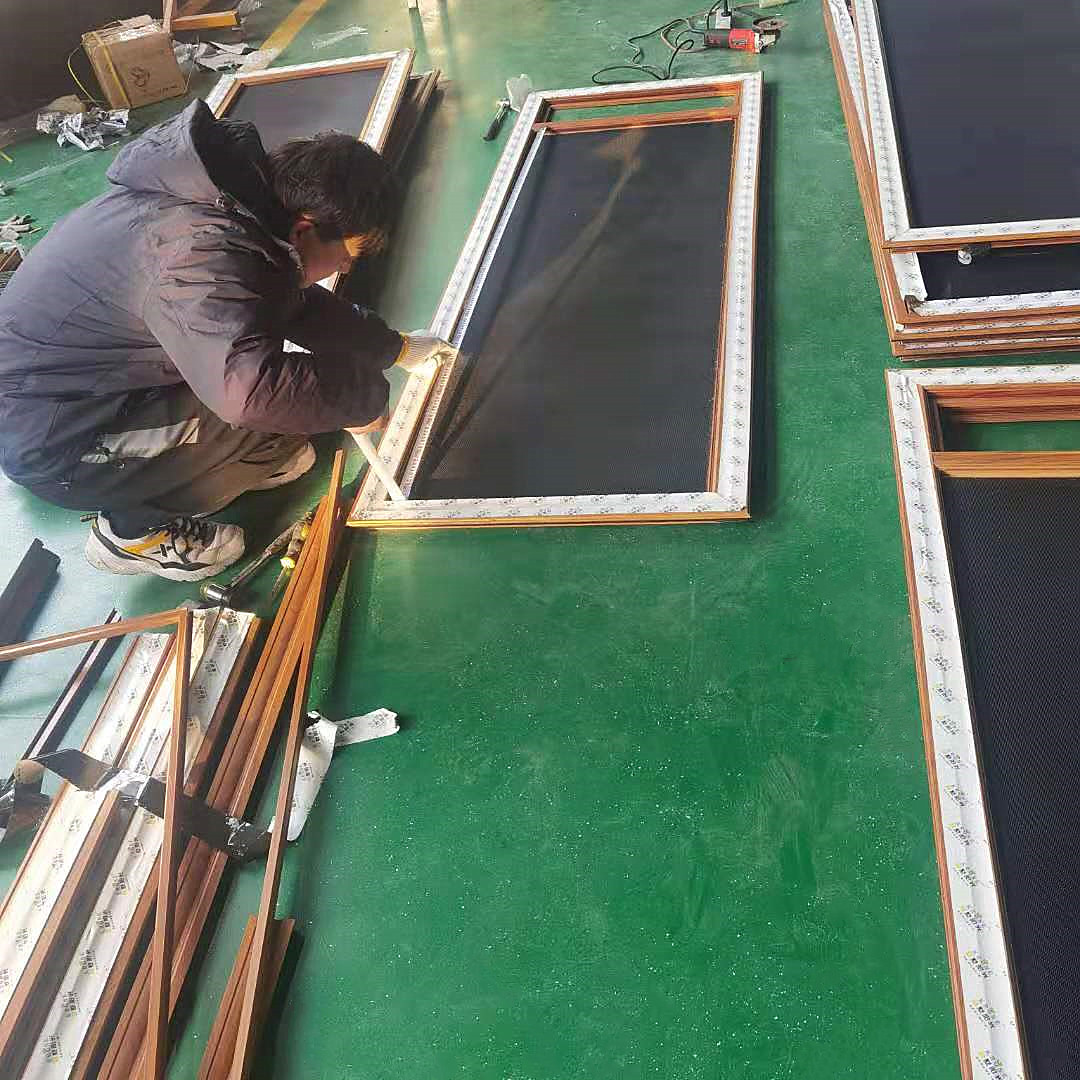 黃木紋鋁合金仿古門窗，紗窗.jpg