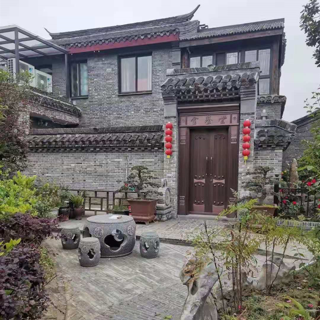 簡(jiǎn)約仿古門(mén)窗.jpg