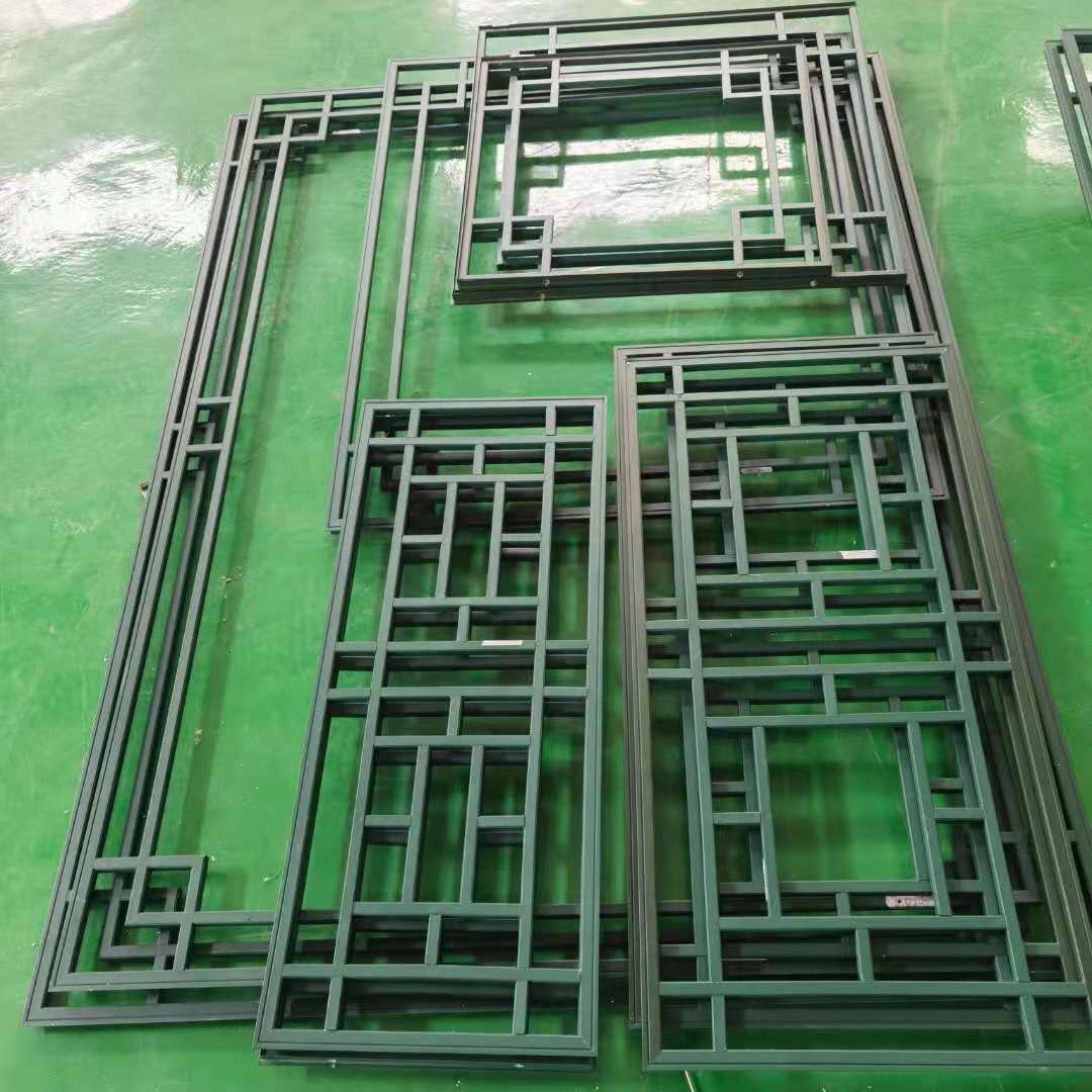仿古花格門窗.jpg