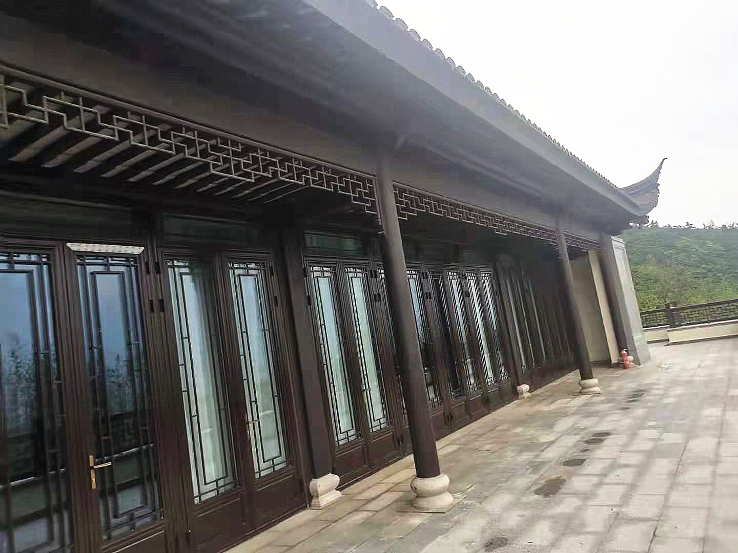 定制仿古門窗.jpg