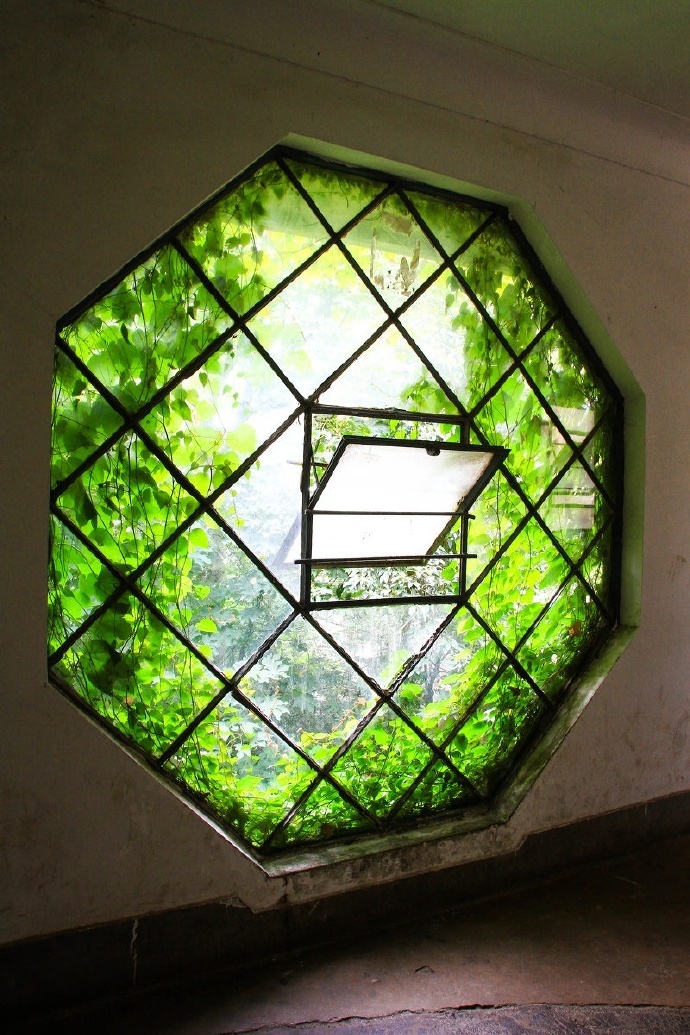 鐵藝仿古花格窗.jpg