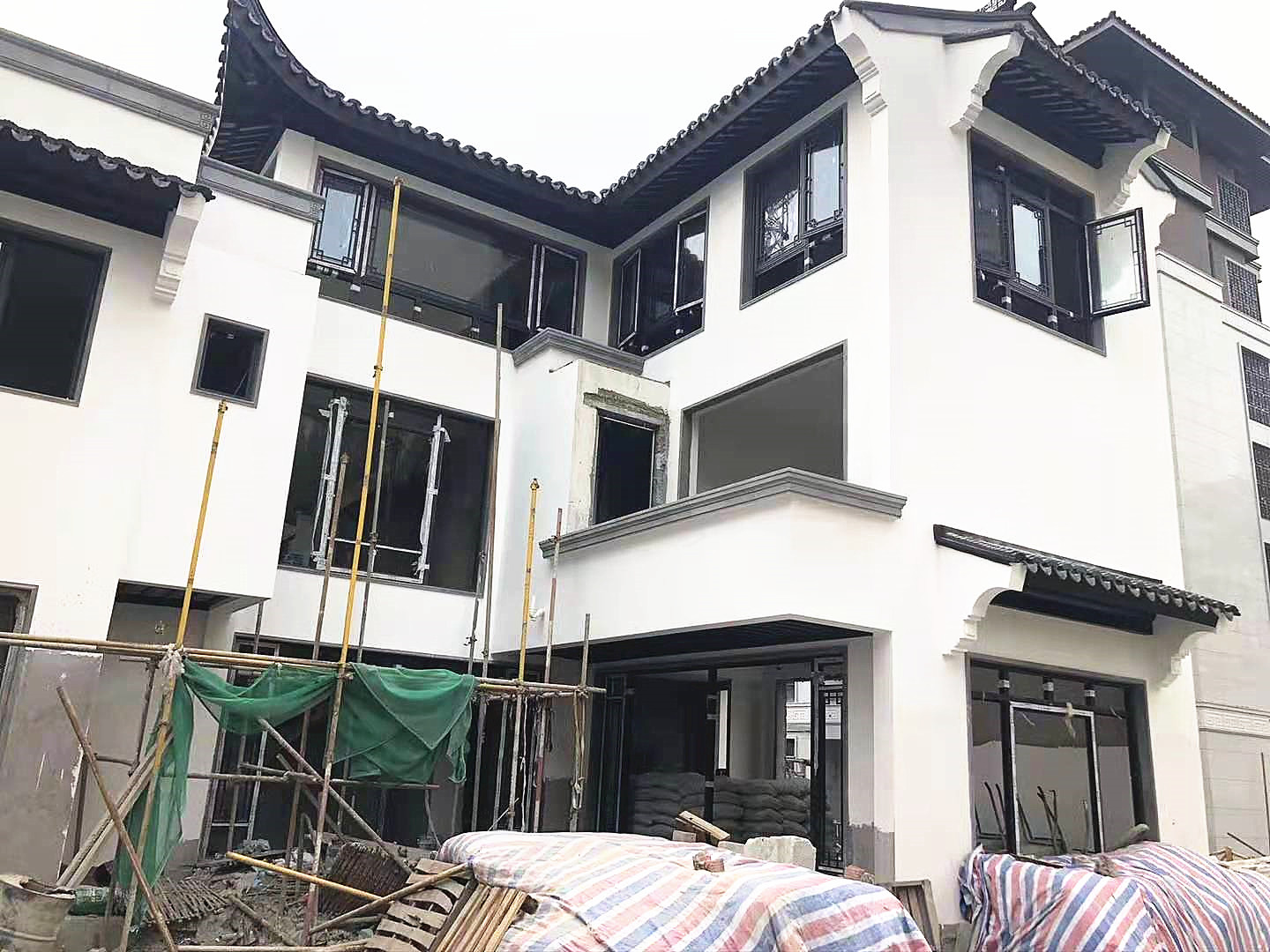 徽派仿古門窗.jpg