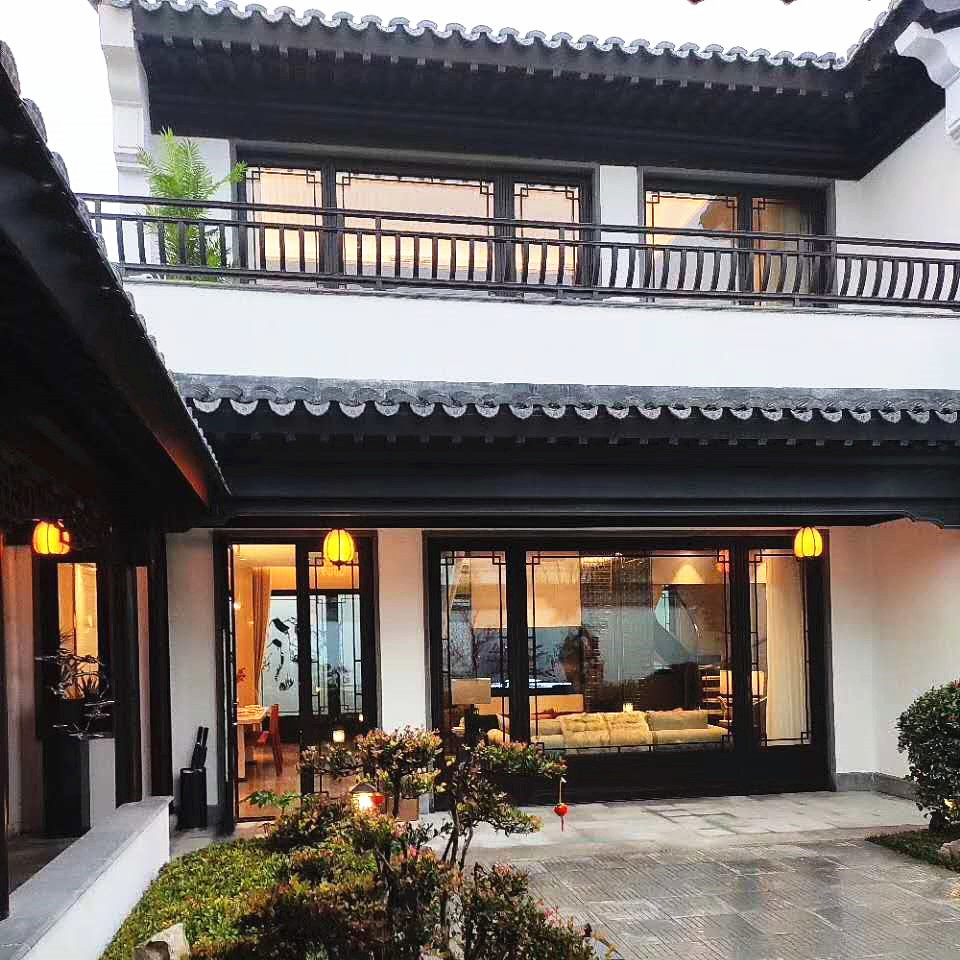 仿古鋁合金門窗.jpg